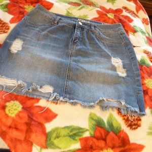 Distressed look w/ Factory Frayed Hem Denim Jean Skirt Sz9/29